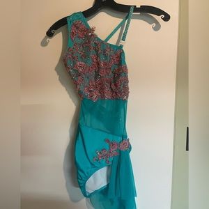 Lyrical costume - CL